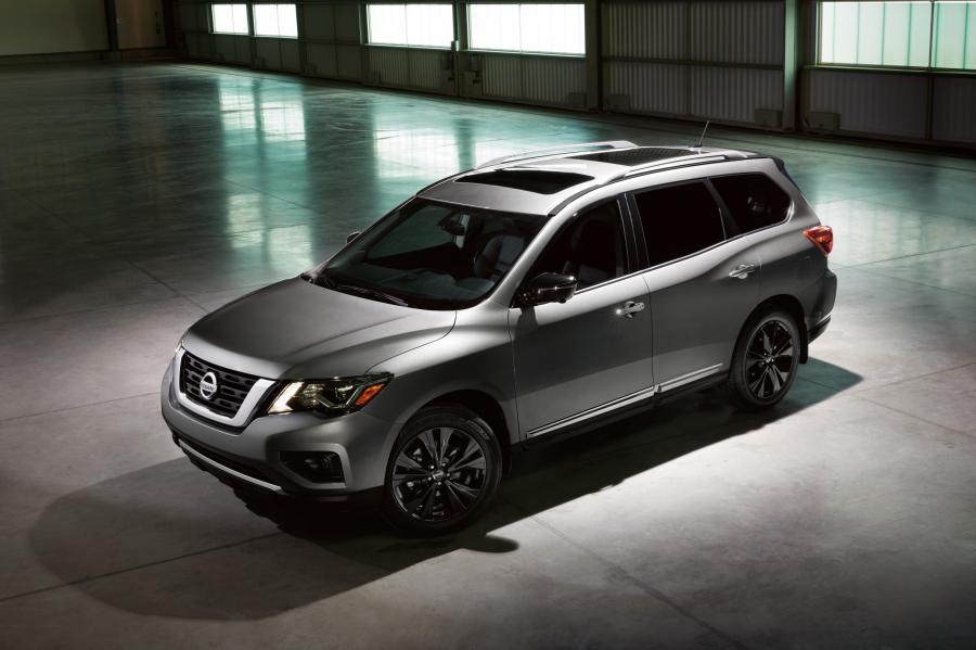 Nissan Pathfinder Midnight Edition '2017